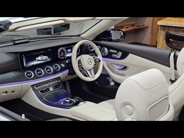 メルセデスベンツＥ２００カブリオレスポーツ