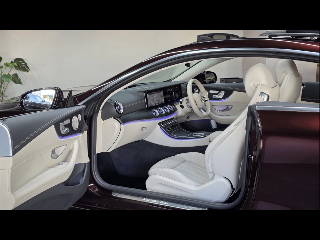 メルセデスベンツＥ４５０４Ｍクーペスポーツ